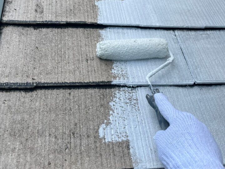 屋根下塗り2回目浸透シーラー白色