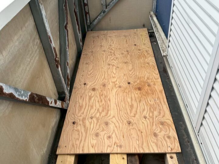 ベランダ床新設