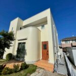 大垣市I様邸　注文住宅のメーカーで建てられた2階建て住宅の外壁にクラックがあり、ご心配になってお問い合わせをいただきました。屋根及び外壁塗装工事✨