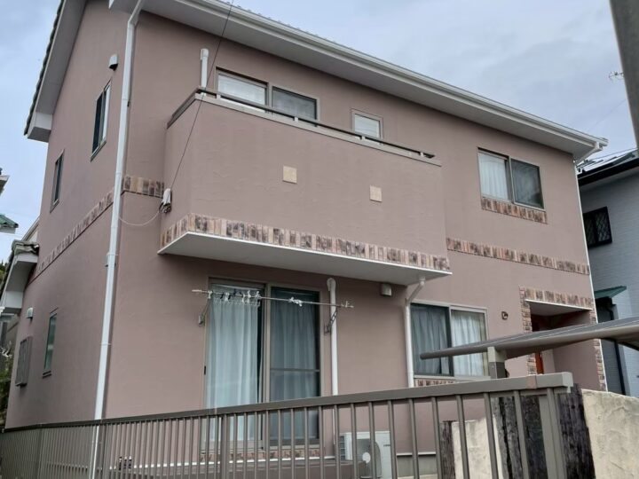 各務原市M様邸　築20年の2階建てのお住まいで、これまで一度も外壁塗装をしたことがなく心配になったとのことでHPのお問い合わせフォームよりご相談をいただきました。外壁塗装工事及び屋根漆喰工事及び擁壁塗装✨