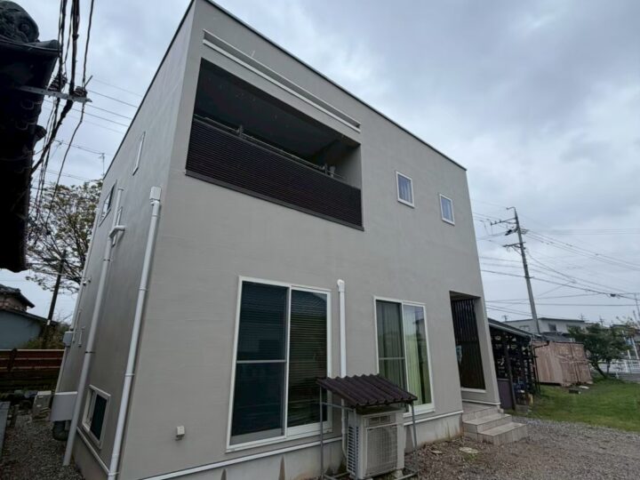 本巣市K様邸　外壁のクラック（ひび割れ）と褪色が気になり、お問い合わせをいただきました。外壁塗装工事及び屋根塗装工事✨