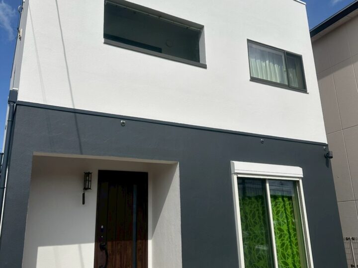 大垣市O様邸　外壁塗装工事及び屋根塗装工事及び塀塗装及び床下防蟻処理着工致しました✨