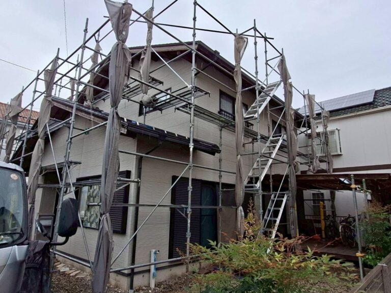 各務原市K様邸　各務原市K様邸　築21年のお住まい。外壁のチョーキングやコーキングの劣化が見られたため、外壁塗装工事及び屋根塗装工事着工致しました✨